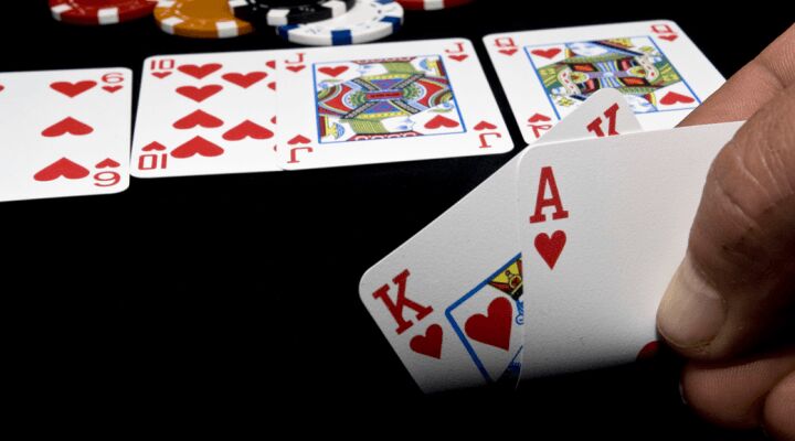 Jerarquía de poker: aprende el orden de cartas y manos
