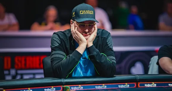 Phil Hellmuth y el Main Event 2025: apoyos y rechazos en las redes sociales